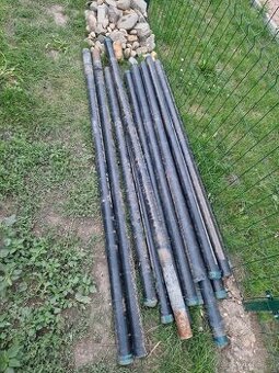 Sloupky na plot cca 14ks