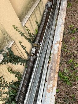 Pohon garážových sekčních vrat