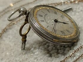 stříbrné kapesní hodinky se šatlénem - 1