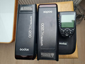 GODOX AD200, 2 kusy,  včetně bezdrátové řídící jednotky