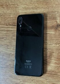 Telefon Redmi Note 7 s ochranným krytem