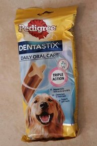 Krmivo a pamlsky pro psy - PEDIGREE Dentastix