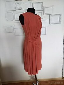 Cihlové šaty Mango - 1