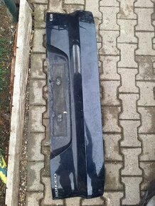Ford Mondeo Mk4 plast z pátých dveří