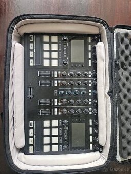 DJ kontroler Native Instruments Traktor Kontrol S5