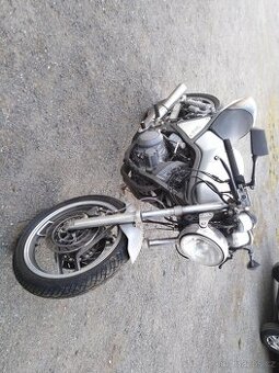 Motorka Yamaha SRX6