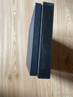 Xbox one x bez ovladače + 4 hry - 1
