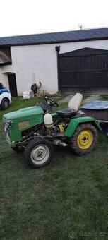 Zahradní traktor