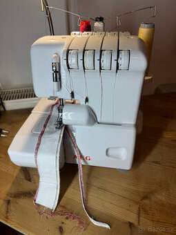 Overlock AEG 760 moderní - TOP stav - 1