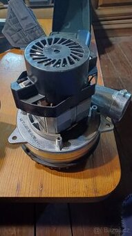 2x el motor se saním