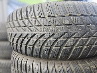 215/60R17 96H Nokian Snowproof 2