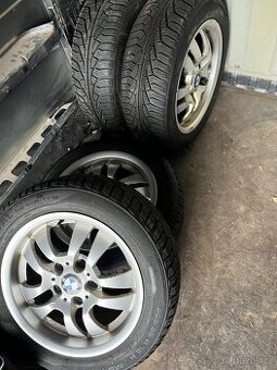BMW 3 Lítá kola s pneu 205/55/16 zimní