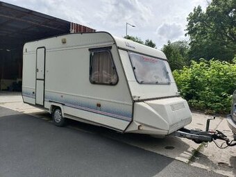 Adria 470+předstan