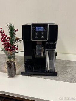 Kávovar DeLonghi Perfecta EVO ESAM420.40.B