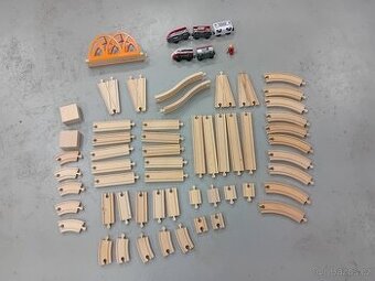 BRIO WORLD Vláčky 61 ks