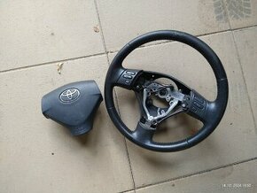 Volant Toyota Corolla Verso 2005 až 2009