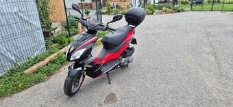 Skútr 125ccm