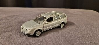 Volkswagen Passat B5.5 1:43