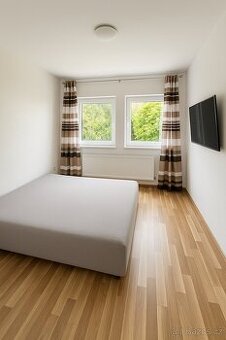 Pronájem pokoje 30m2 v domě v obci Bašť, Praha Východ