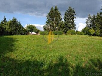 Prodej stavebního pozemku o CP 1.586 m2 v obci Karlovice, Če
