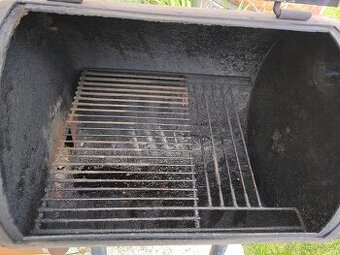 Grill lokomotiva