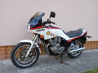 YAMAHA XJ 900