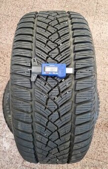 2x zimni 235/45/17...97V....FULDA