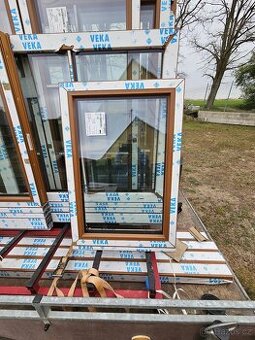 č.5 RODÁM OKNO 1ks FIXNÍ NOVÉ VEKA 82 dřevodekor