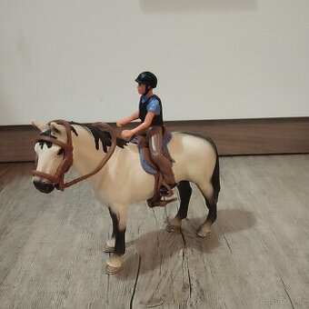 Schleich Jezdkyně s bílým hřebcem