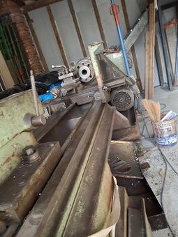 Hrotový soustruh TOS SU 50 A/1200