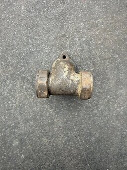 Harley-Davidson - koleno sání