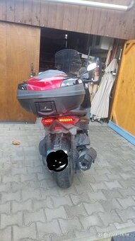 Yamaha X-Max 400