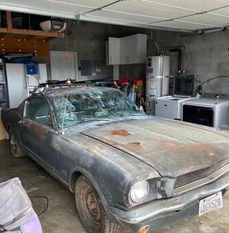 Ford Mustang Fastback