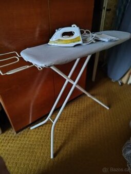 Nabízím žehlící prkno+žehlička
