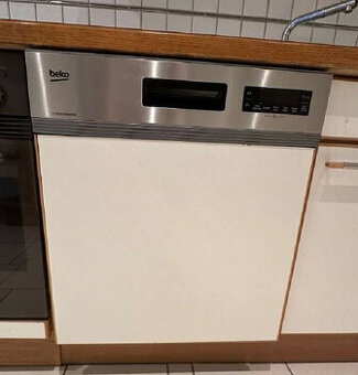 Myčka nádobí Beko DSN6634FX2 nerez