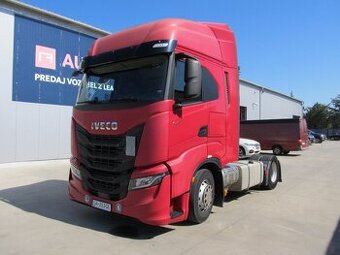 ťahač IVECO Stralis