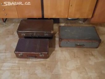 STAROŽITNÉ KUFRY - VELMI SPĚCHÁ  - LEVNĚ