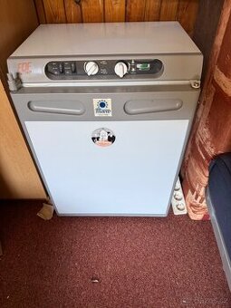 Lednička absorpční meva