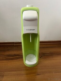 Sodastream - perlí vodu a udělá sodovku např Fantu