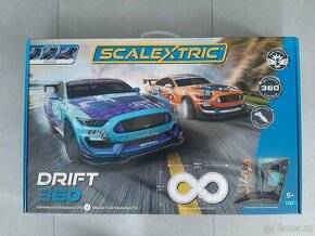 Autodráha Scalextric 360 Drift Race Set - 1