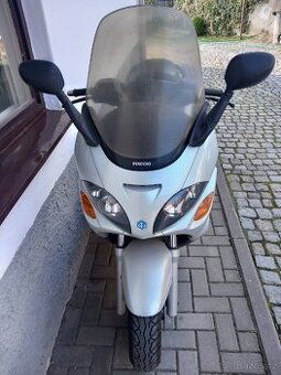 PIAGGIO X9
