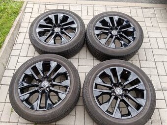 Extra zánovní letní 19" ORIGINAL TOYOTA RAV4 model 2022