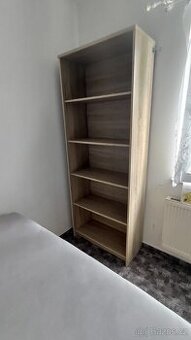 Regál/knihovna
