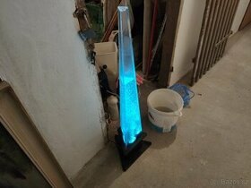 Lampa s vodou a generátorem bublinek - 1
