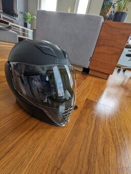 Cool Integrální moto helma ICON AIRFLITE (Matná černá)