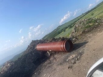 Trubka 600 mm SN 16