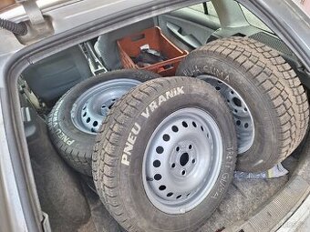 Sada zimních kol t4 195/70 r15c