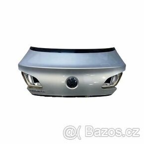 Páté dveře stříbrná metalíza LR7L VW Passat CC 2009