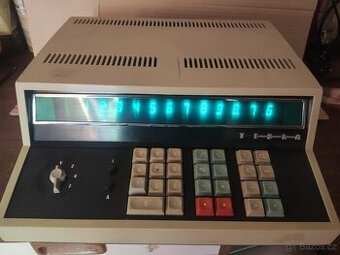 Retro kalkulačka TESLA OKU 103 - 1