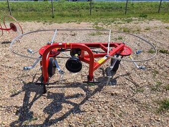 Koupím použity obraceč sena za traktor,